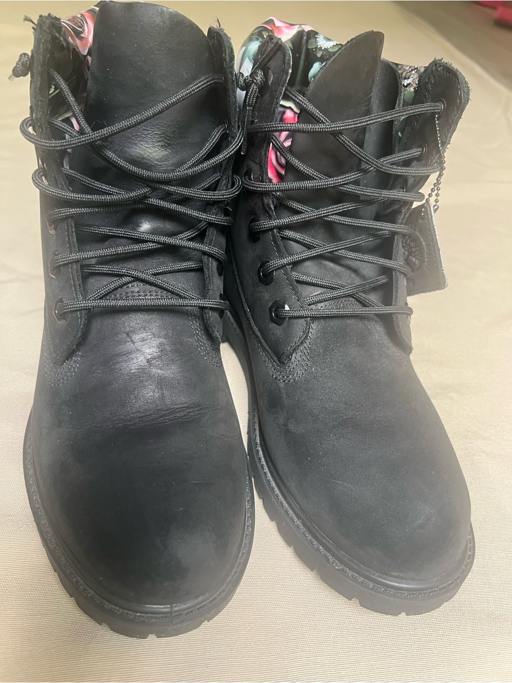 Timberland Black Nubuck Floral Rose Collar Boots Women's 7.5 - Picture 2 of 7